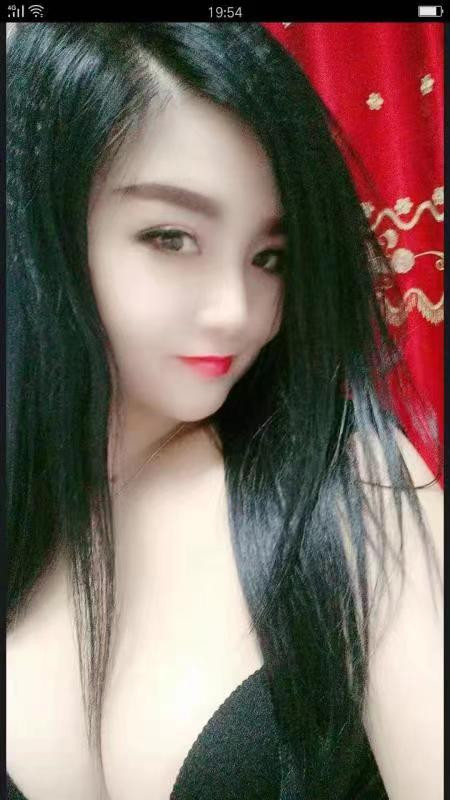 一对大白兔很诱人